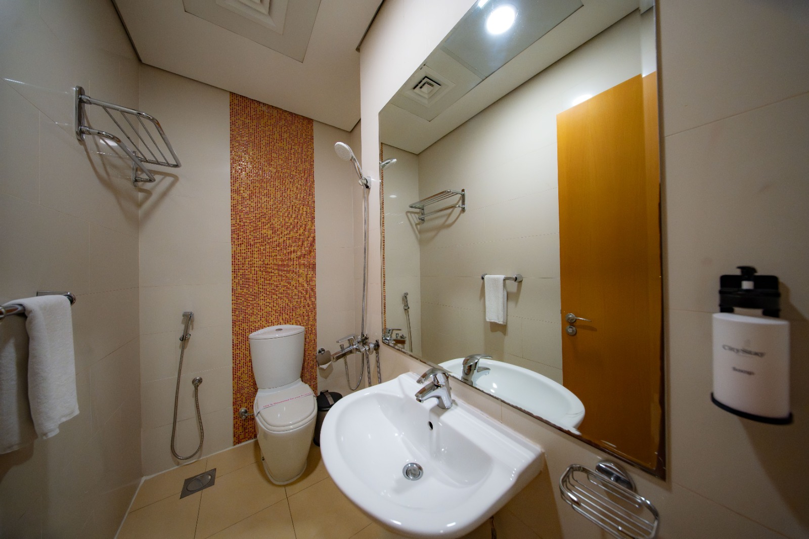 One-Bedroom Apartment (4 Adults)